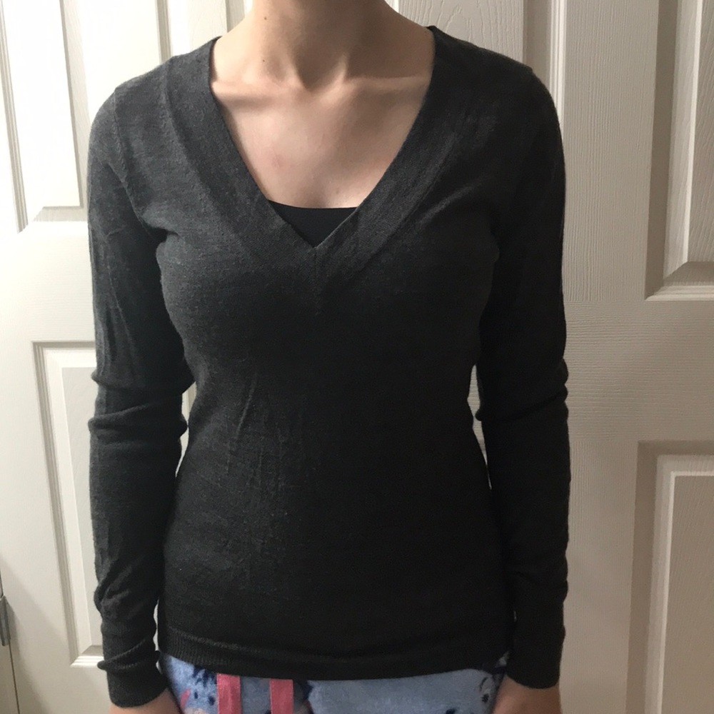 Limited V neck Sweater
